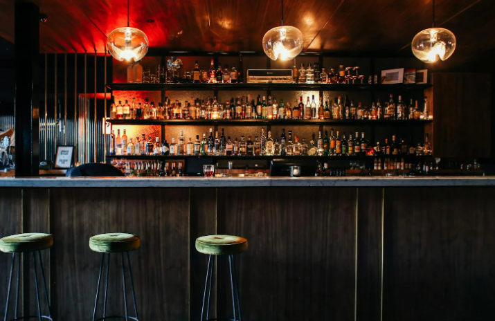 Italian Food Open Late and Fancy Italian Dinner: The Perfect Pair