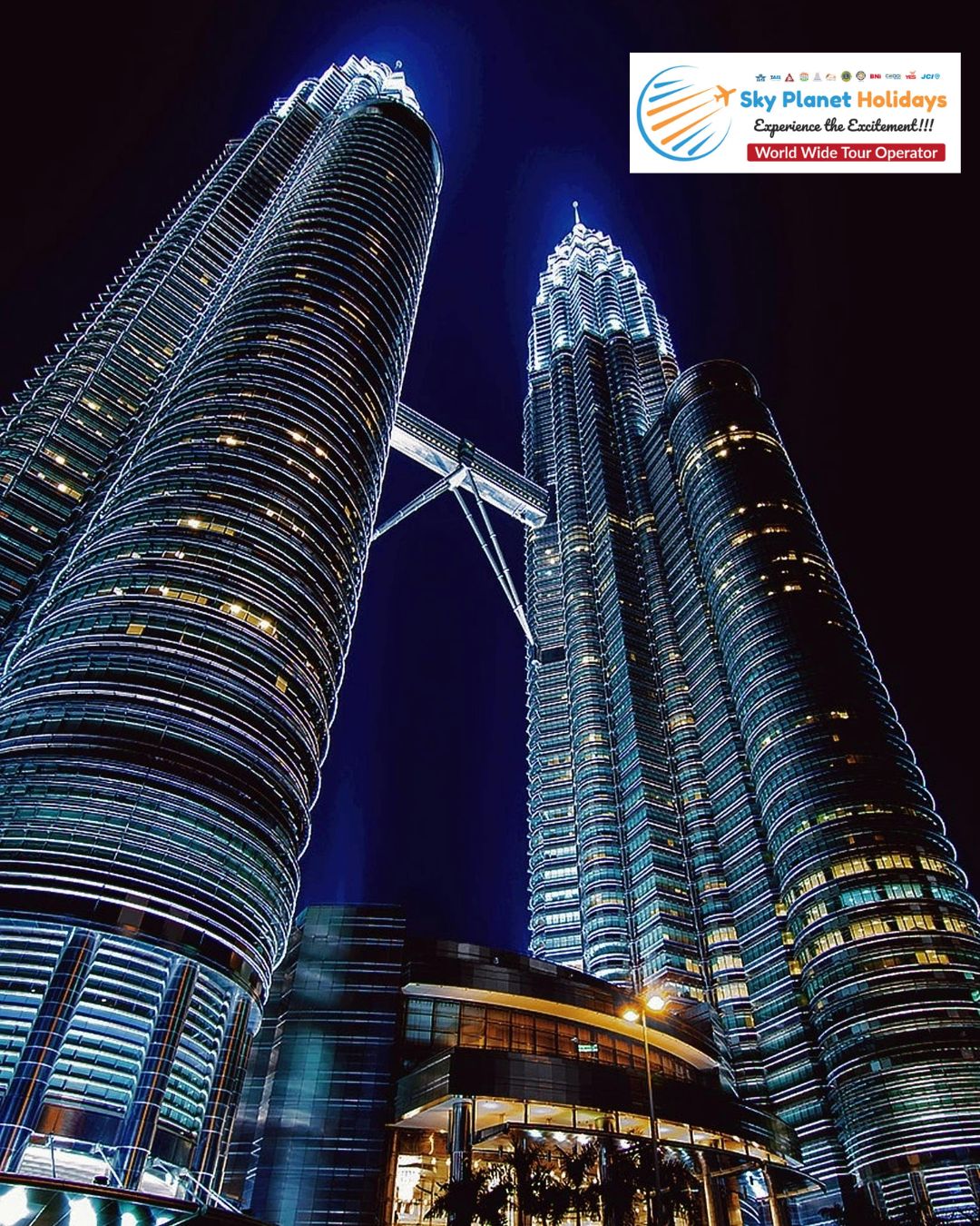 Explore and Travel Smart and Luxury Experience Singapore Malaysia Tour Packages